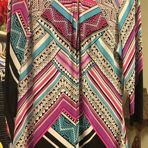 Top like new the brand is Peter Nygard